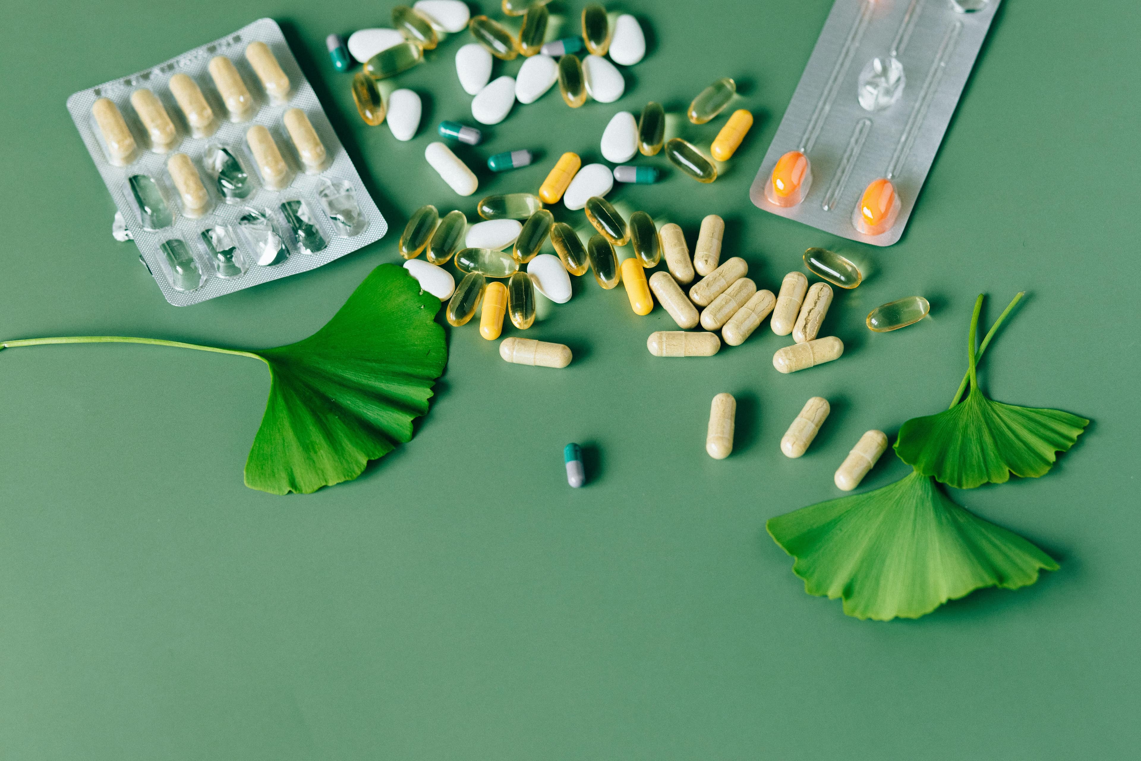 Compléments alimentaires naturels et médecine alternative à base de plantes